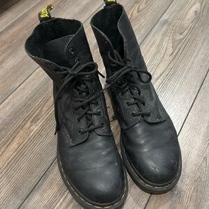 Dr Martens class is Pascal boot size 10
